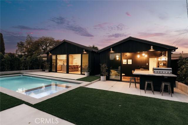 Los Angeles, CA 90045,6144 W 76th Street
