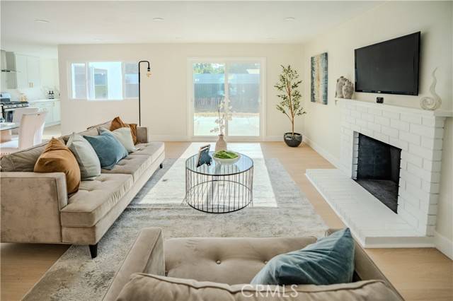 North Hollywood (los Angeles), CA 91605,8213 Ethel Avenue