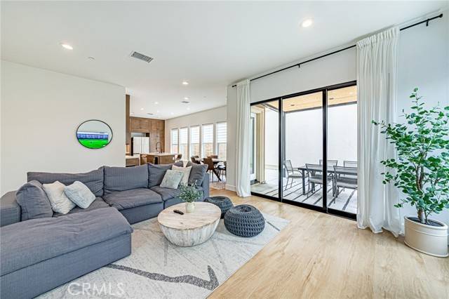 Porter Ranch (los Angeles), CA 91326,20754 W Bur Oak Circle