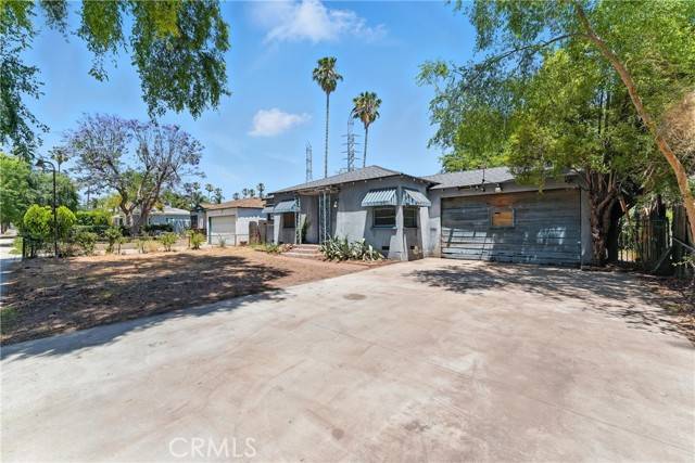 San Fernando, CA 91345,11042 Burnett Ave