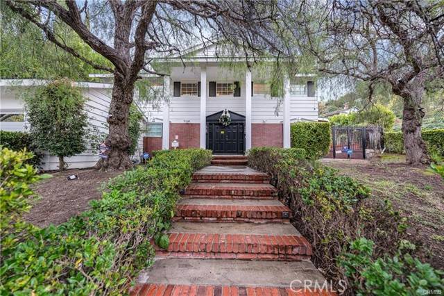 Studio City (los Angeles), CA 91604,3136 Dona Sofia Drive