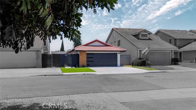 Compton, CA 90220,530 W Cypress Street