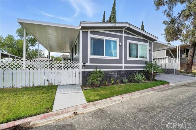 Colton, CA 92324,2851 S La Cadena #114