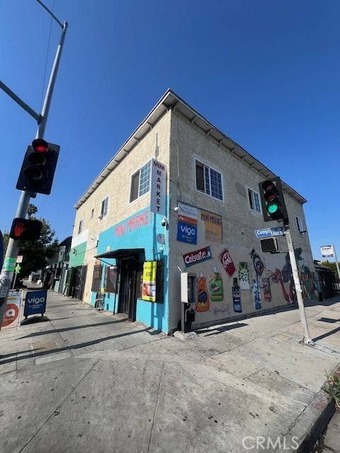Los Angeles, CA 90011,5426 Compton Avenue