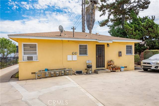 South Gate, CA 90280,10249 California Avenue