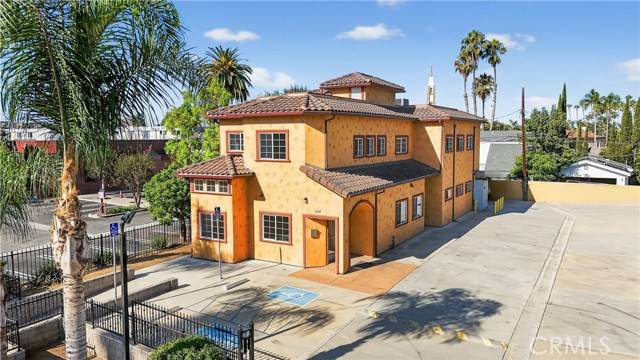 Inglewood, CA 90301,447 N Prairie Avenue