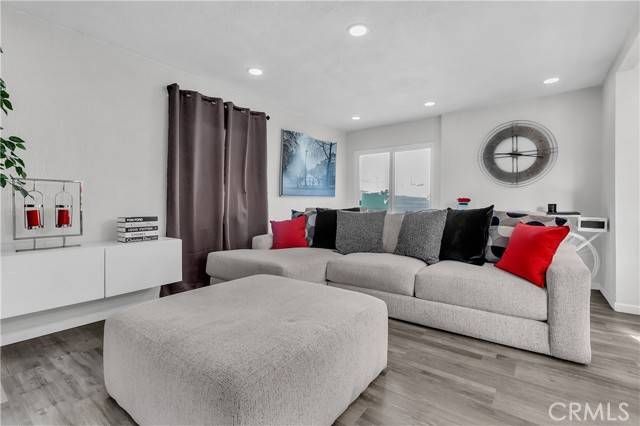 Los Angeles, CA 90059,2030 N Salinas