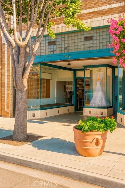 Santa Paula, CA 93060,938 E Main Street