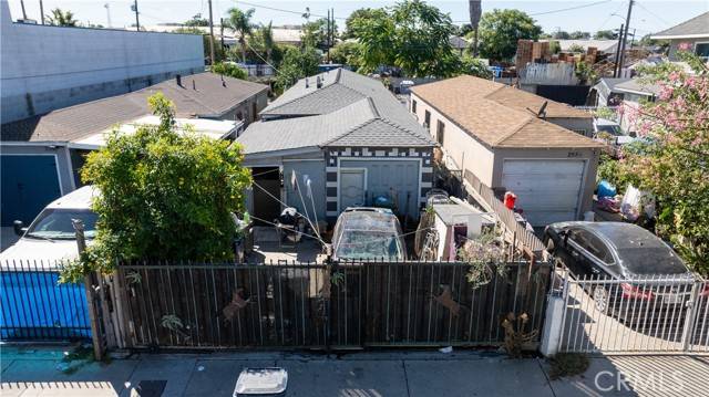 Los Angeles, CA 90059,2554 Santa Ana