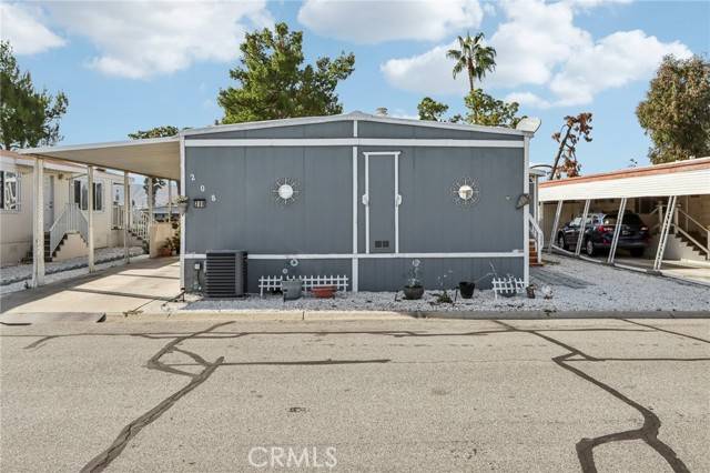 Hemet, CA 92545,5001 W Florida #208