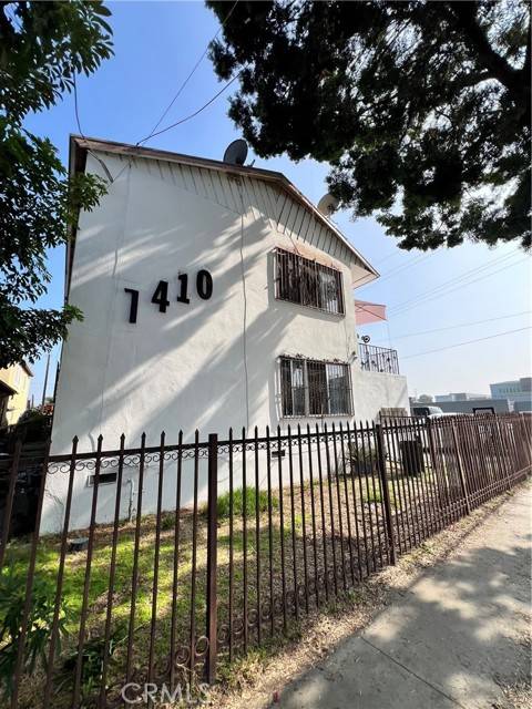 Huntington Park, CA 90255,7410 Marbrisa