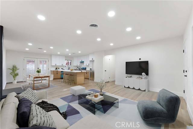 Hemet, CA 92543,261 W Whittier