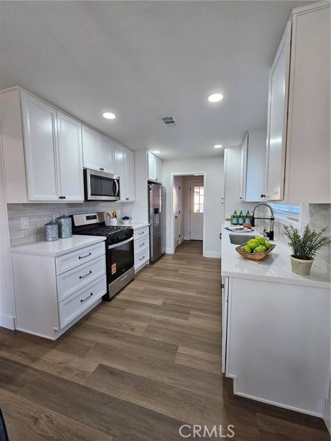 Glendora, CA 91741,417 W Leeside