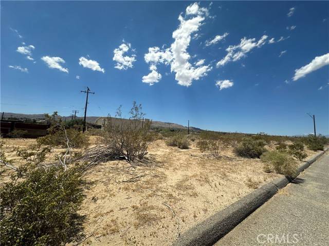 Joshua Tree, CA 92252,0 Sunset Road