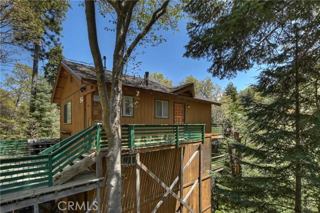 Lake Arrowhead, CA 92352,543 Community Drive