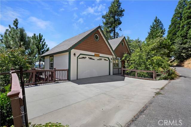 Lake Arrowhead, CA 92352,27696 St Bernard Lane