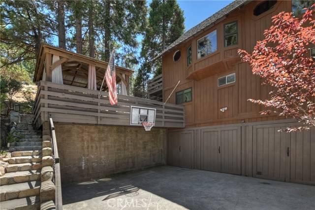 Lake Arrowhead, CA 92352,825 Grass Valley Road