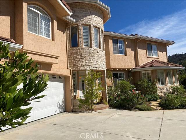 Newbury Park (thousand Oaks), CA 91320,2775 Edgeview Court