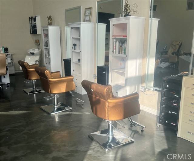 North Hollywood (los Angeles), CA 91605,Address not disclosed