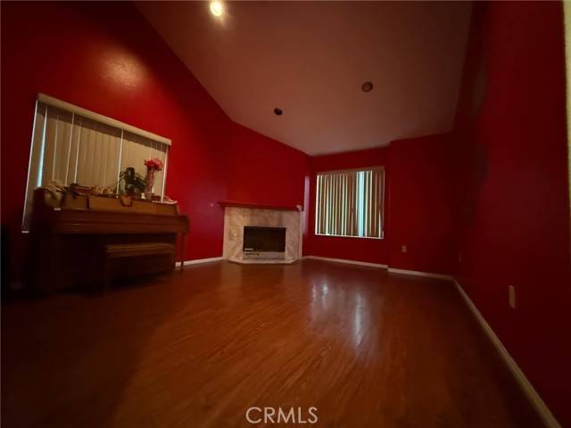 Sylmar (los Angeles), CA 91342,11529 Hunnewell Avenue