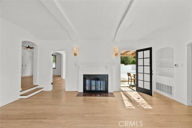 Los Angeles, CA 90068,3254 Benda Street