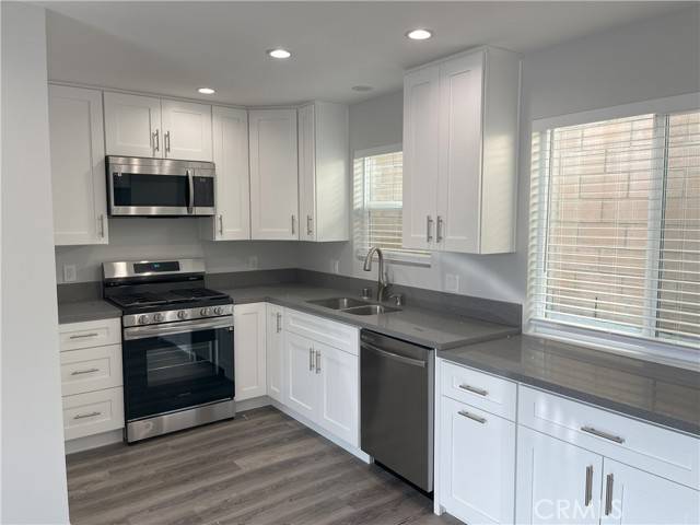 Burbank, CA 91501,1044 San Jose #100