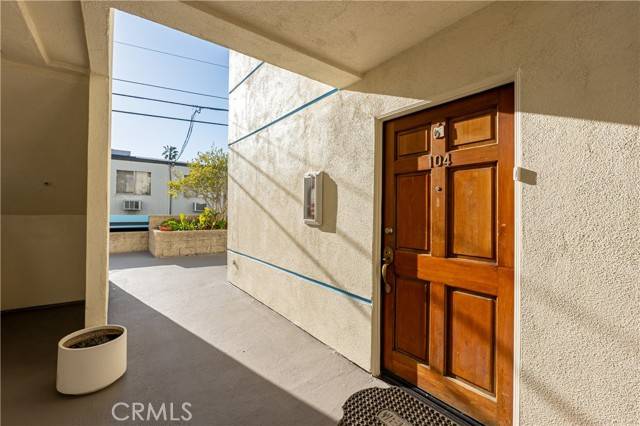 Glendale, CA 91206,345 N Kenwood Street #104