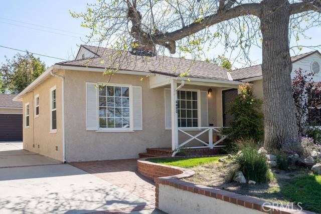 Burbank, CA 91504,2740 N Myers St