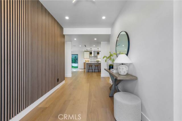 Tarzana (los Angeles), CA 91356,5019 Donna Avenue