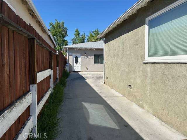 Van Nuys (los Angeles), CA 91405,14615 Wyandotte Street