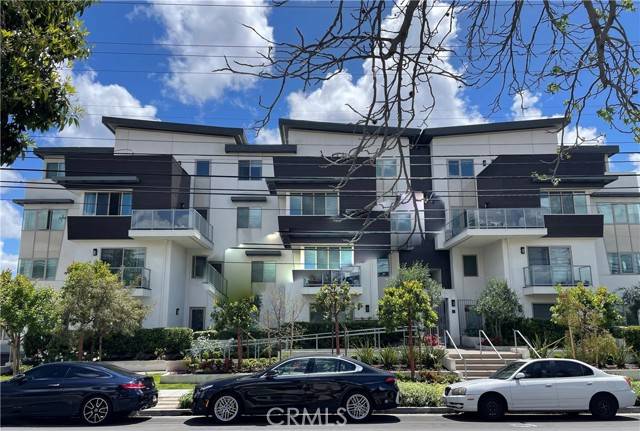 Glendale, CA 91205,518 E Windsor Road #106