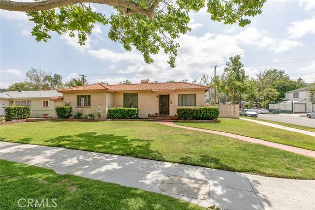 Burbank, CA 91506,1422 W Riverside Drive