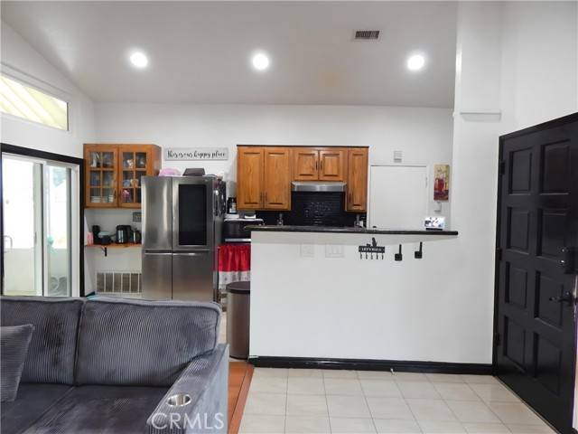 Sylmar (los Angeles), CA 91342,11622 Remington Street