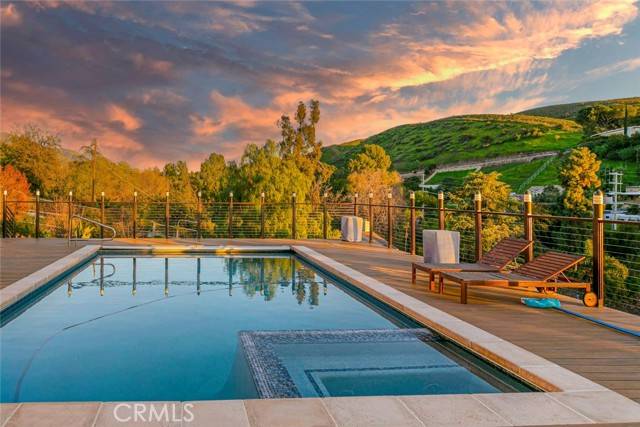 Sunland (los Angeles), CA 91040,9336 Wayside Drive