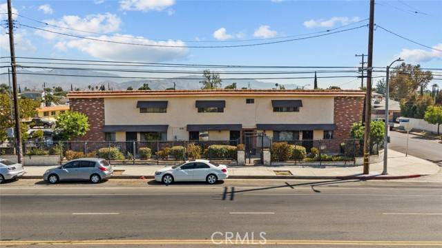 North Hollywood (los Angeles), CA 91605,7904 Laurel Canyon Boulevard #3