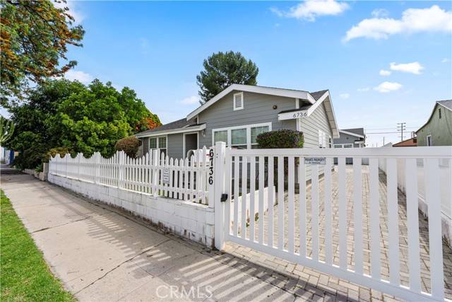 North Hollywood (los Angeles), CA 91606,6736 Kraft Avenue