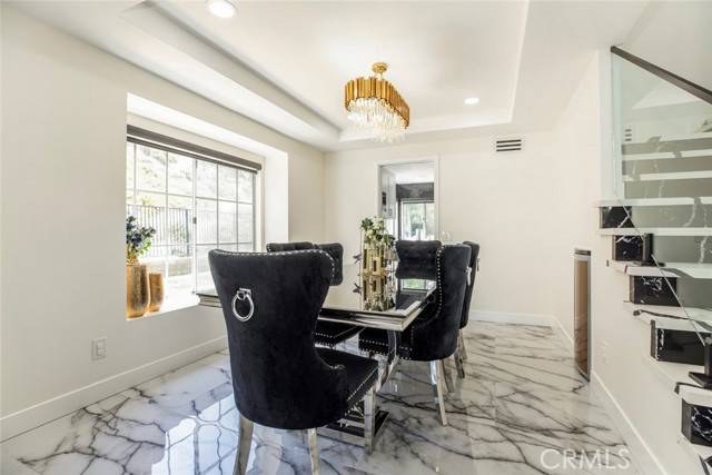 Saugus (santa Clarita), CA 91390,20128 Cavern Court