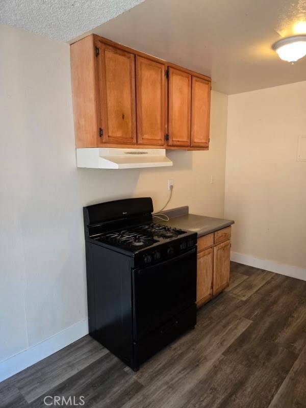 Panorama City (los Angeles), CA 91402,14805 Chase Street #107