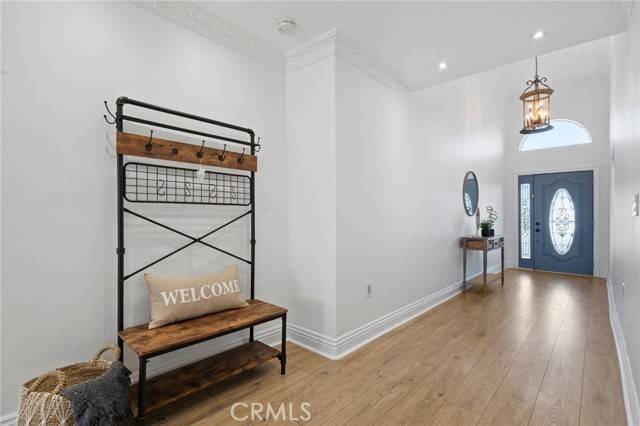 West Hills (los Angeles), CA 91307,23800 Mobile St