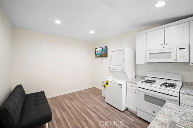 Sierra Madre, CA 91024,53 N Baldwin Avenue