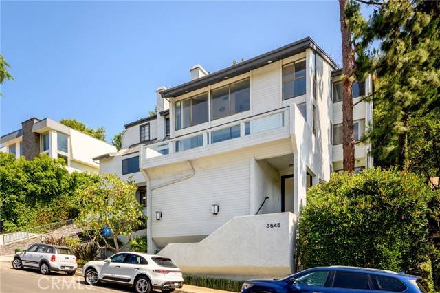 Sherman Oaks, CA 91403,3545 Alana Drive