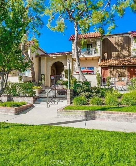 Reseda (los Angeles), CA 91335,19545 Sherman Way #44