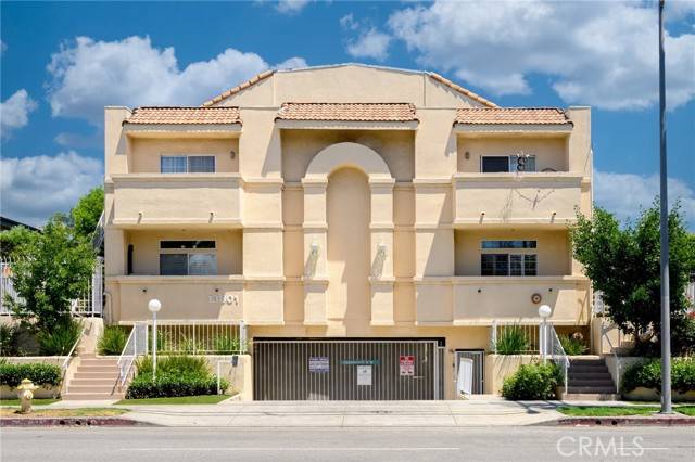 Van Nuys (los Angeles), CA 91401,13801 Oxnard Street #101