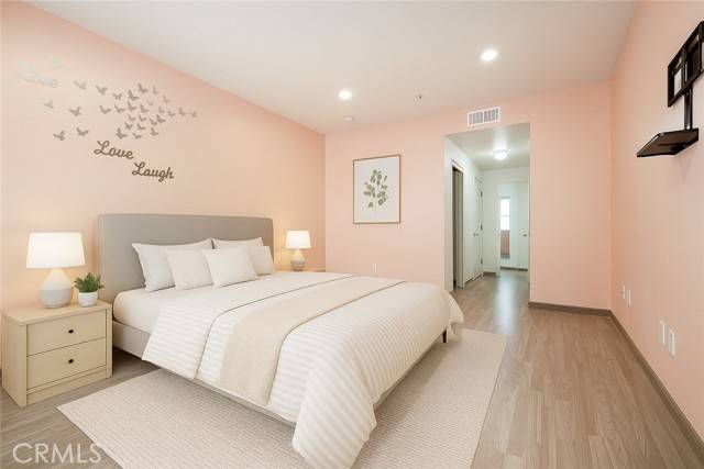 Granada Hills (los Angeles), CA 91344,16940 Chatsworth Street #208