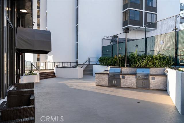 Glendale, CA 91203,343 Pioneer Drive #905