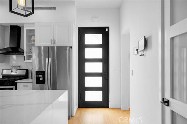 Northridge (los Angeles), CA 91343,9462 N Odessa Avenue