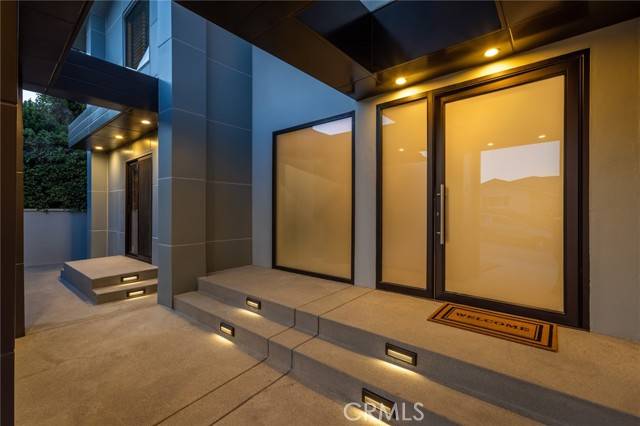 Glendale, CA 91207,2111 Rimcrest Drive