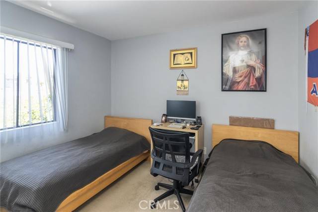 Glendale, CA 91201,1031 Irving