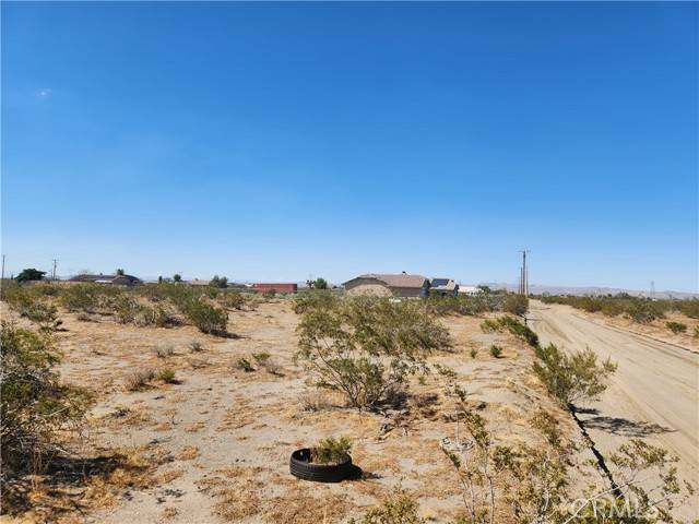 Phelan, CA 92371,2 Monte Vista Road