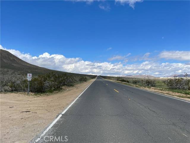 Apple Valley, CA 92307,25 Falchion Avenue